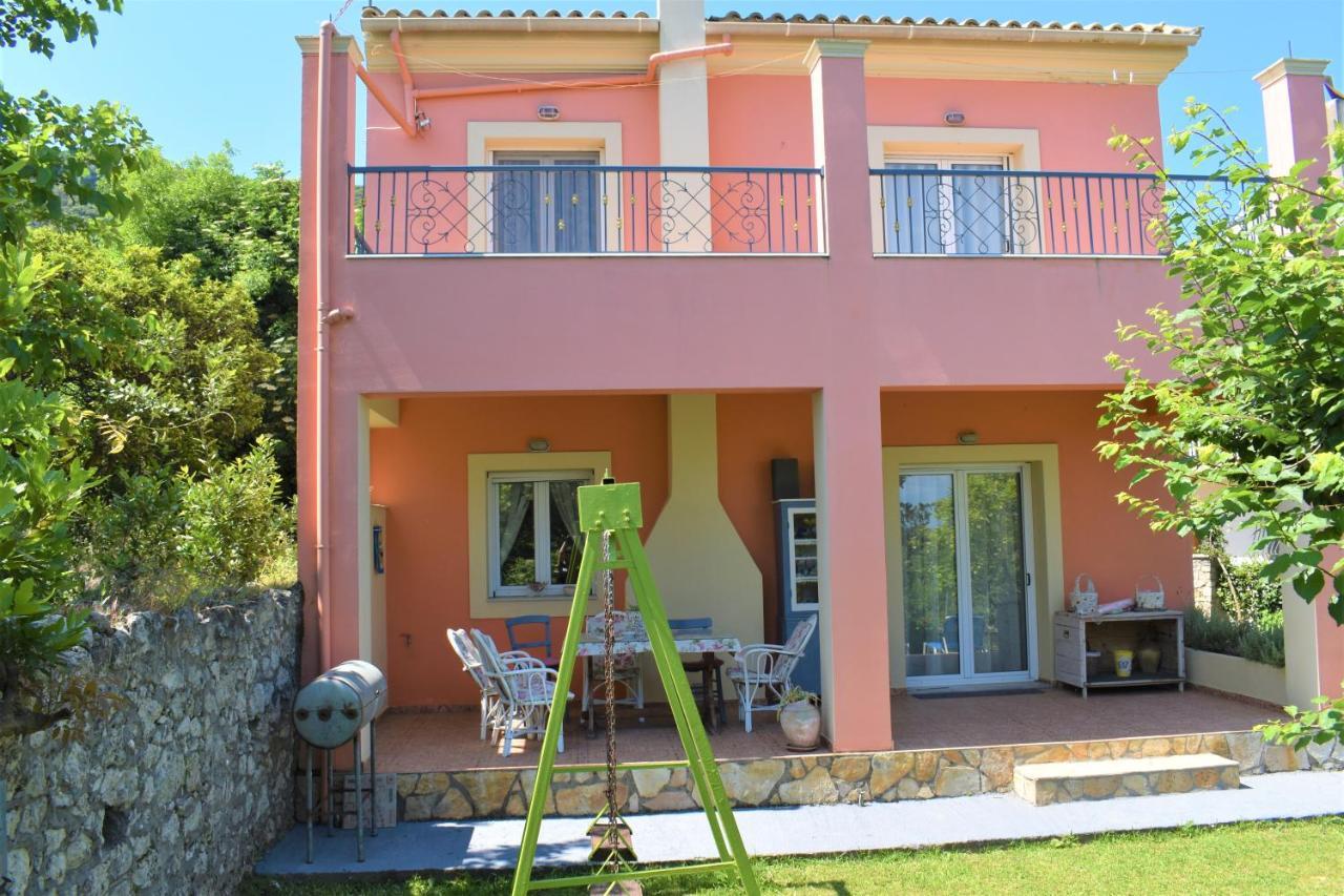 Vakantiehuis Niki Agios Georgios Pagon