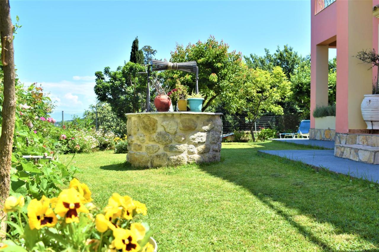 Vakantiehuis Niki Agios Georgios Pagon